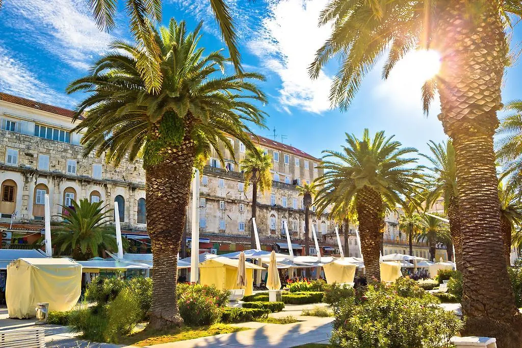 Royal Antique Apartment Split Croacia