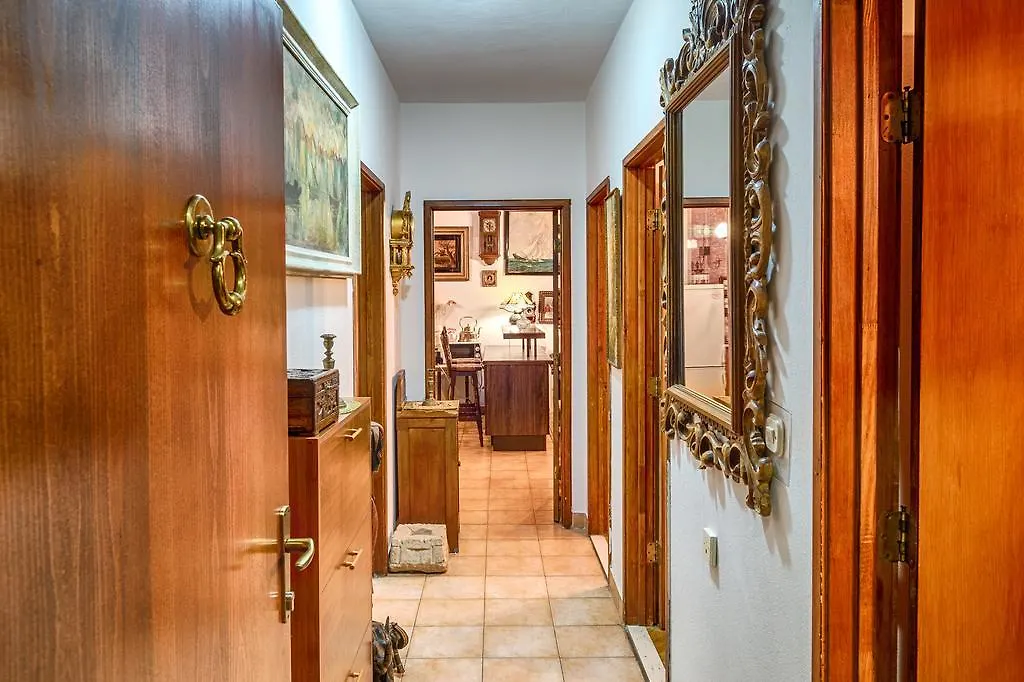 Royal Antique Apartment Split