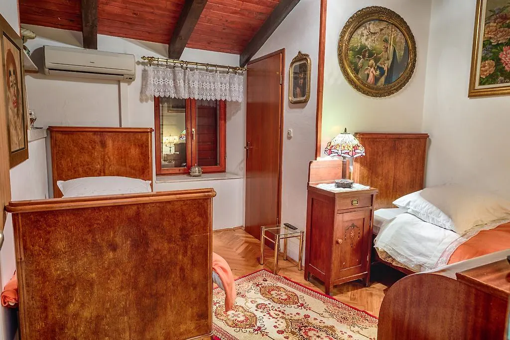 Royal Antique Apartment Split Croacia