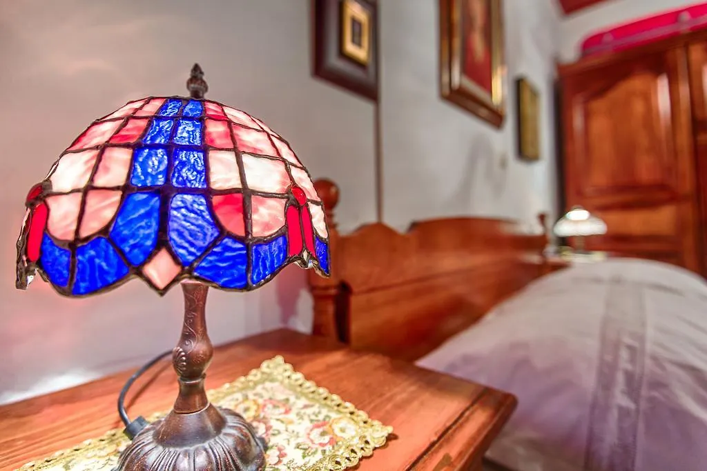 Royal Antique Apartment Split 0*,  Croacia